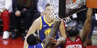 Curry y Thompson ponen a Warriors en finales por quinta vez seguida