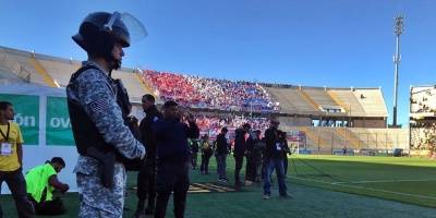 Tres hinchas de Nacional y uno de Pearol detenidos por operativo policial 