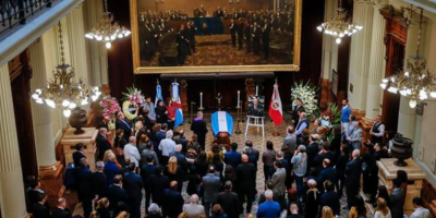 Familiares y amigos despidieron al diputado argentino Hctor Olivares
