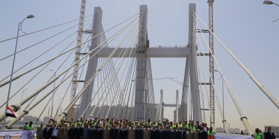 Egipto inaugura el puente ms ancho del mundo con la efigie de Al Sisi