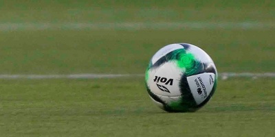 La U Catlica gana y sigue lder; U de Chile y Colo Colo empatan el clsico