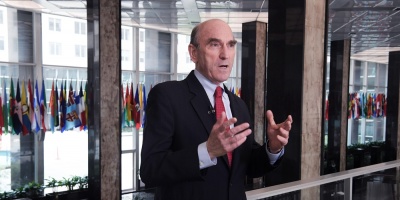 EEUU sigue con su estrategia para debilitar a Maduro y desconfa del dilogo