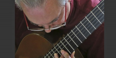 Concierto de guitarra del maestro Eduardo Fernndez en el Auditorio Vaz Ferreira el 5 de junio