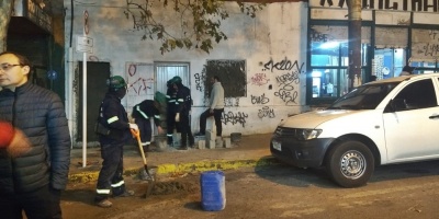 Clausuraron una boca de venta de drogas y detuvieron a una mujer con 100 dosis de pasta base