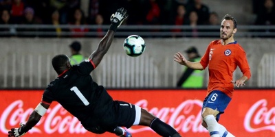 Chile gana sin convencer a Hait� antes de viajar a Brasil