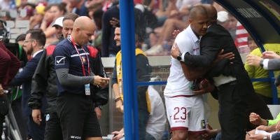 Salom�n Rond�n, m�ximo goleador en la historia de la selecci�n de Venezuela
