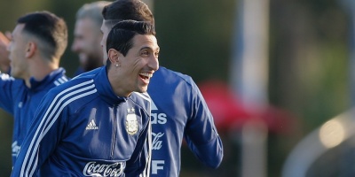 Di Mar�a gana terreno en el entrenamiento y se perfila como titular