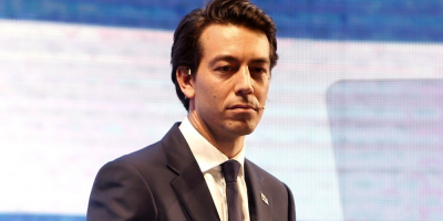 Sartori admite que contrat� un asesor venezolano que lo "defiende" de las noticias falsas