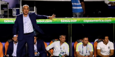 Tite sugiere que el pblico brasileo tiene que ser paciente