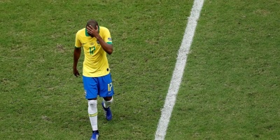 Una Brasil sin garra se atraganta con Venezuela y el VAR