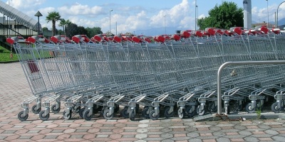 Un paro de 24 horas afecta a comercios y supermercados en el interior del pas
