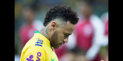 Neymar visita a sus compaeros de la seleccin brasilea en Sao Paulo