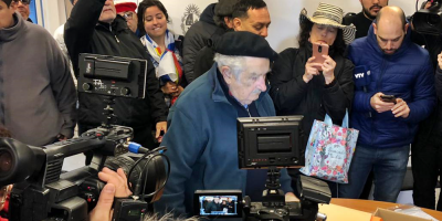 Mujica niega vnculo con Sartori: "Tan nabo no puedo ser de regalarle un millonario" al Partido Nacional