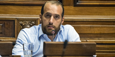 Mart�nez analizar� acuerdo con el diputado Fernando Amado