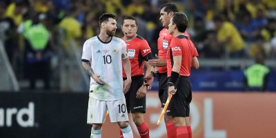 Un partido de sancin y multa para Messi por expulsin ante Chile