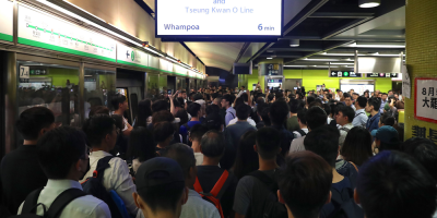 Las protestas de Hong Kong obstruyen el metro de la ciudad