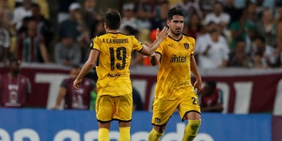 Pearol vapuleado por el Fluminense