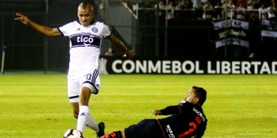 Liga de Quito certifica su pase a cuartos con un empate ante Olimpia