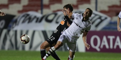Wanderers eliminado por el Corinthians 