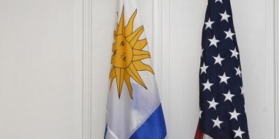 Cancillera alert a uruguayos que viajen a EE.UU por "crmenes de odio"