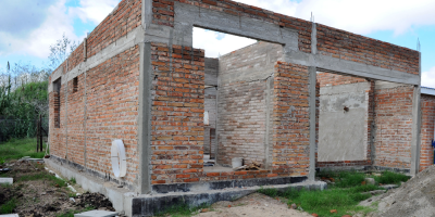 Iniciaron construccin de viviendas temporales para trabajadores de UPM