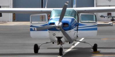 Paraguay incaut 388 kilos de cocana en una pista de aviacin clandestina