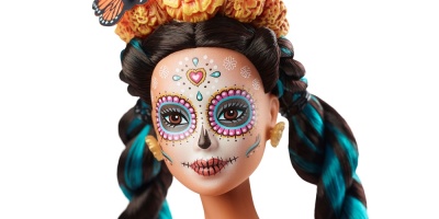 Nueva Barbie conmemorativa del Da de Muertos evoca a la tradicional Catrina