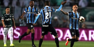 Gremio remonta al Palmeiras y se inscribe en semifinal de Libertadores