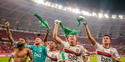 Flamengo empata y vuelve a semifinales de la Libertadores tras 35 aos