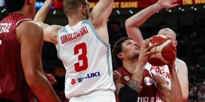Venezuela paga los nervios del debut ante una Polonia ms centrada