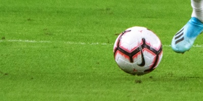 Flamengo vence y aprovecha empate de Santos para ampliar ventaja como l�der