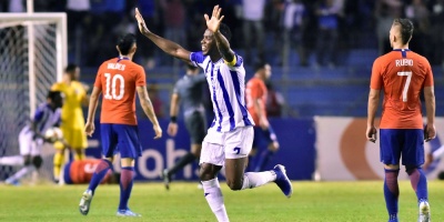 Honduras vence a Chile en segundo triunfo al hilo con Fabi�n Coito