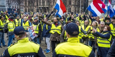 El Gobierno despliega en Par�s 7.500 agentes en tensa jornada de protestas