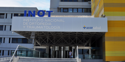 Investigan las causas de fallecimiento de un hombre frente al Inot
