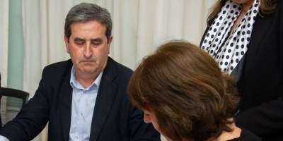 Contina el conflicto por la eliminacin del "nio cantor"