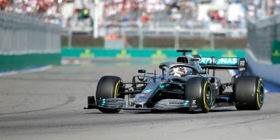 Hamilton gana en Sochi