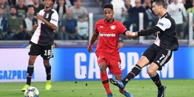 Higuan y Cristiano dirigen el triunfo del Juventus ante el Bayer
