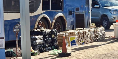 Incautaron 800 kilos de marihuana en Ro Branco que pretendan ingresar en un mnibus