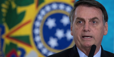 Bolsonaro se abstiene de confirmar si crudo en playas de Brasil es venezolano