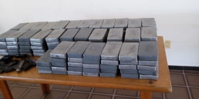 Detuvieron a una camioneta que transportaba unos 200 kgrs. de cocana en el departamento de Durazno