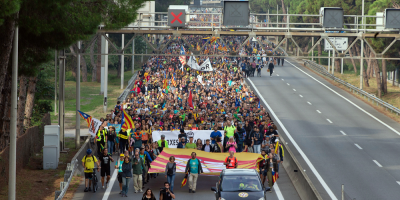 Catalua vive hoy un paro general tras otra noche de altercados
