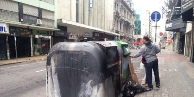 Pratto lament� nuevos ataques a contenedores en barrios de Montevideo