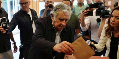 Mujica sostuvo estar convencido que "se avecinan cambios muy importantes en Chile"
