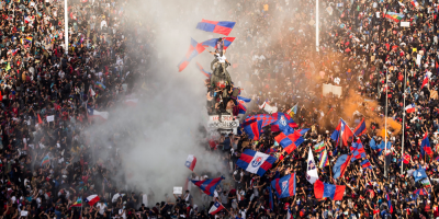 Nueva jornada de protestas en Chile entre la normalidad y gases lacrimgenos
