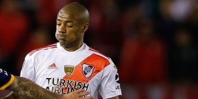 Uruguayo De la Cruz y colombiano Borr ponen a River al frente de Superliga