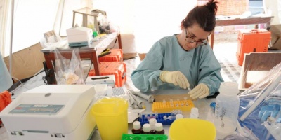 Enfermera de Texas que contrajo �bola est� curada