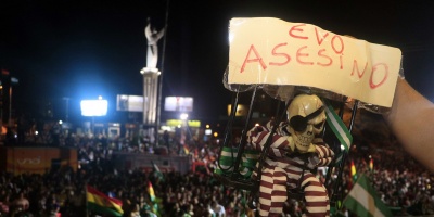 Lderes de grupos cvicos de Bolivia dan 48 horas a Morales para renunciar