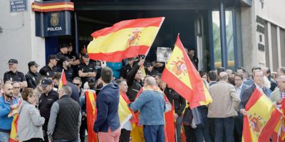 Secesionistas catalanes protestan contra presencia de Felipe VI en Barcelona