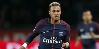 La justicia archiva una denuncia contra Neymar por agredir a un aficionado