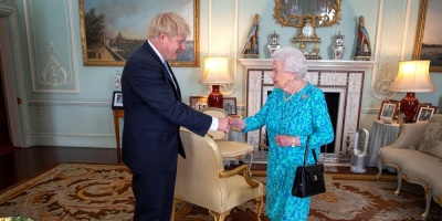 Johnson comunica a Isabel II la disolucin del Parlamento e inicio de campaa